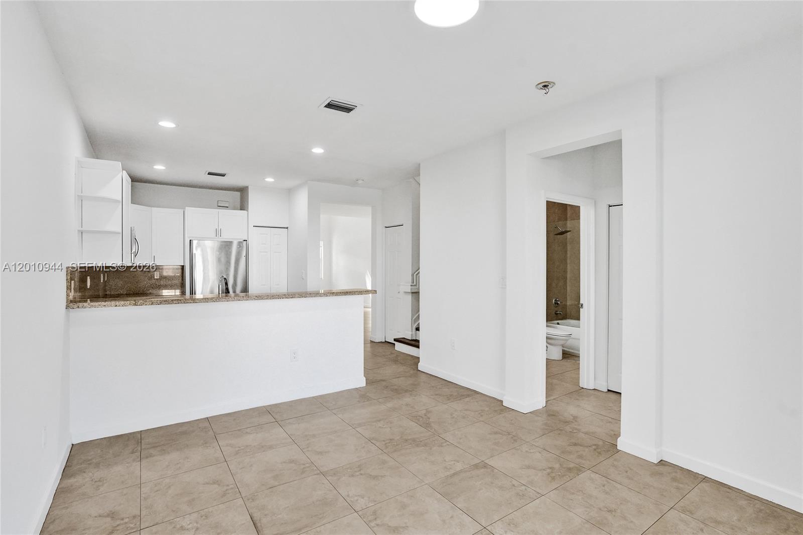 RESERVE AT DORAL WEST - Residential Lease