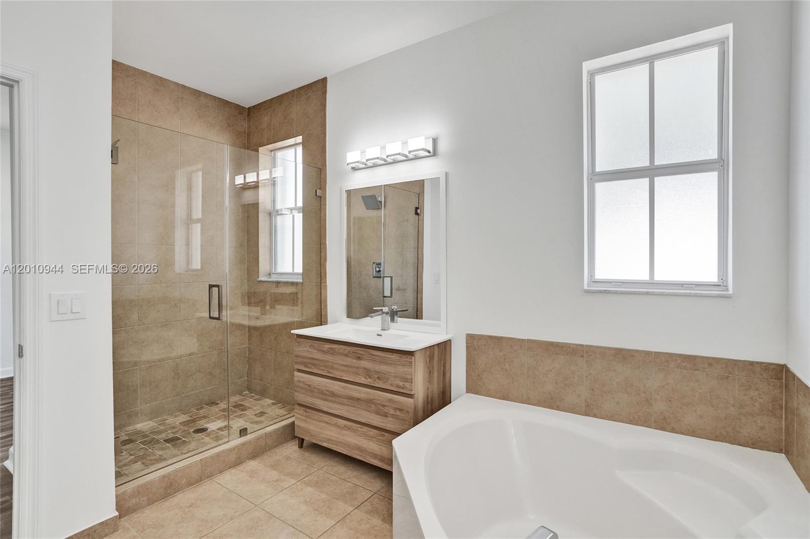 RESERVE AT DORAL WEST - Residential Lease