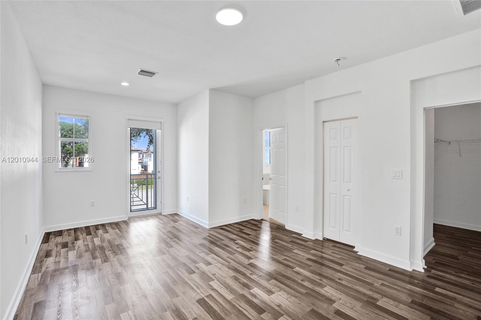 RESERVE AT DORAL WEST - Residential Lease