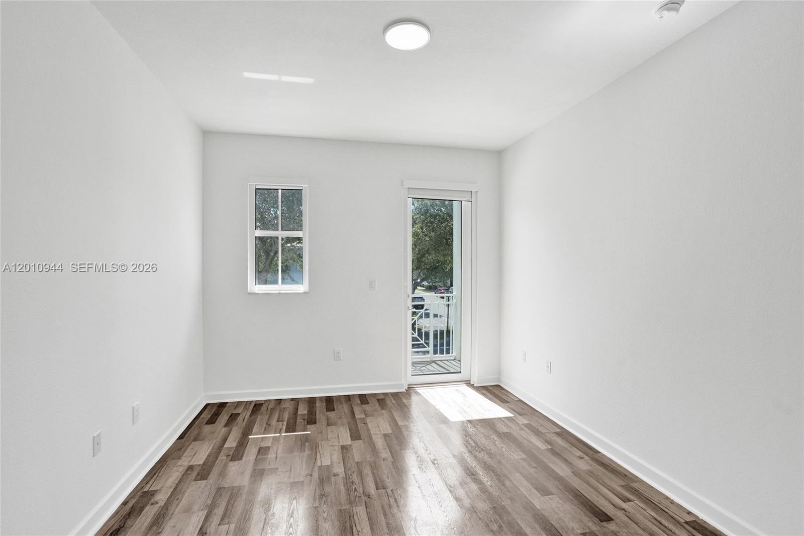 RESERVE AT DORAL WEST - Residential Lease