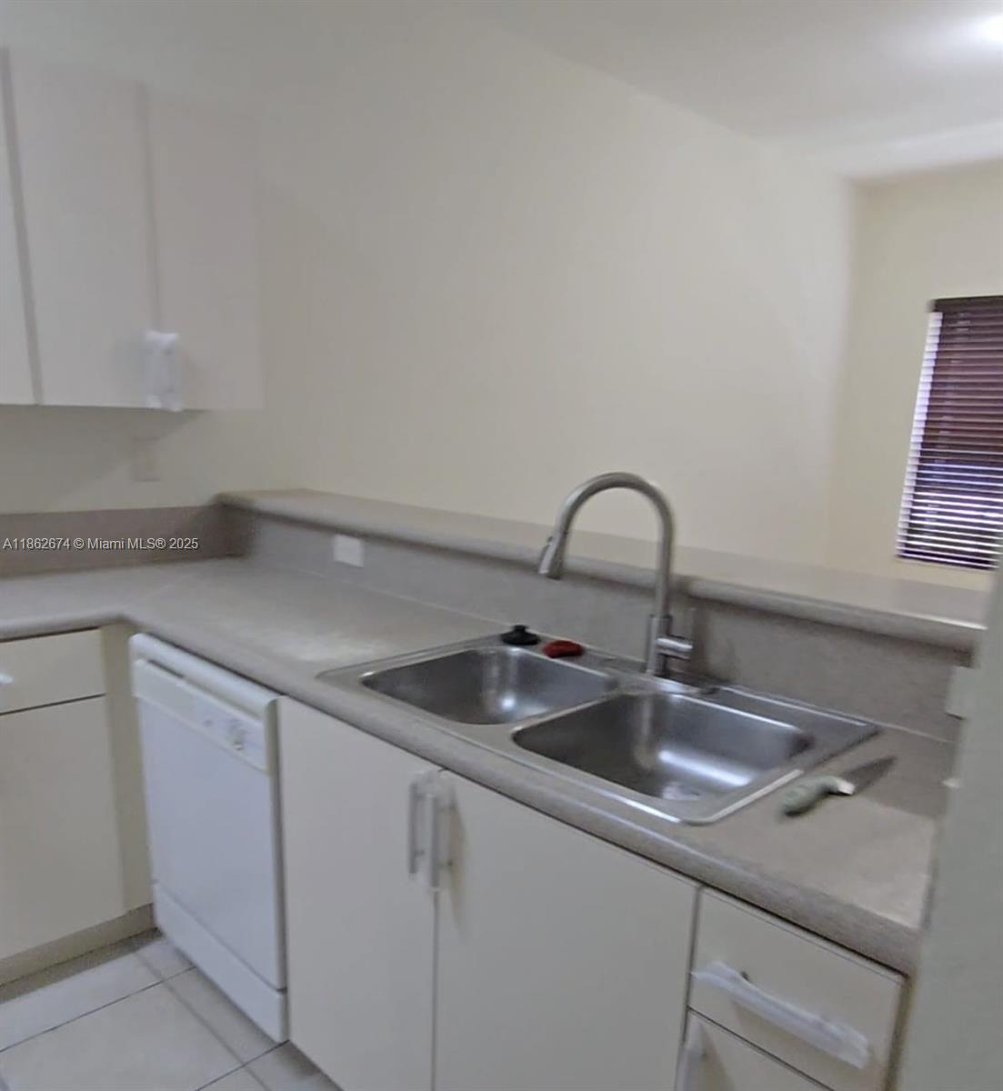 LAS TERRAZAS AT VIZCAYA C - Residential