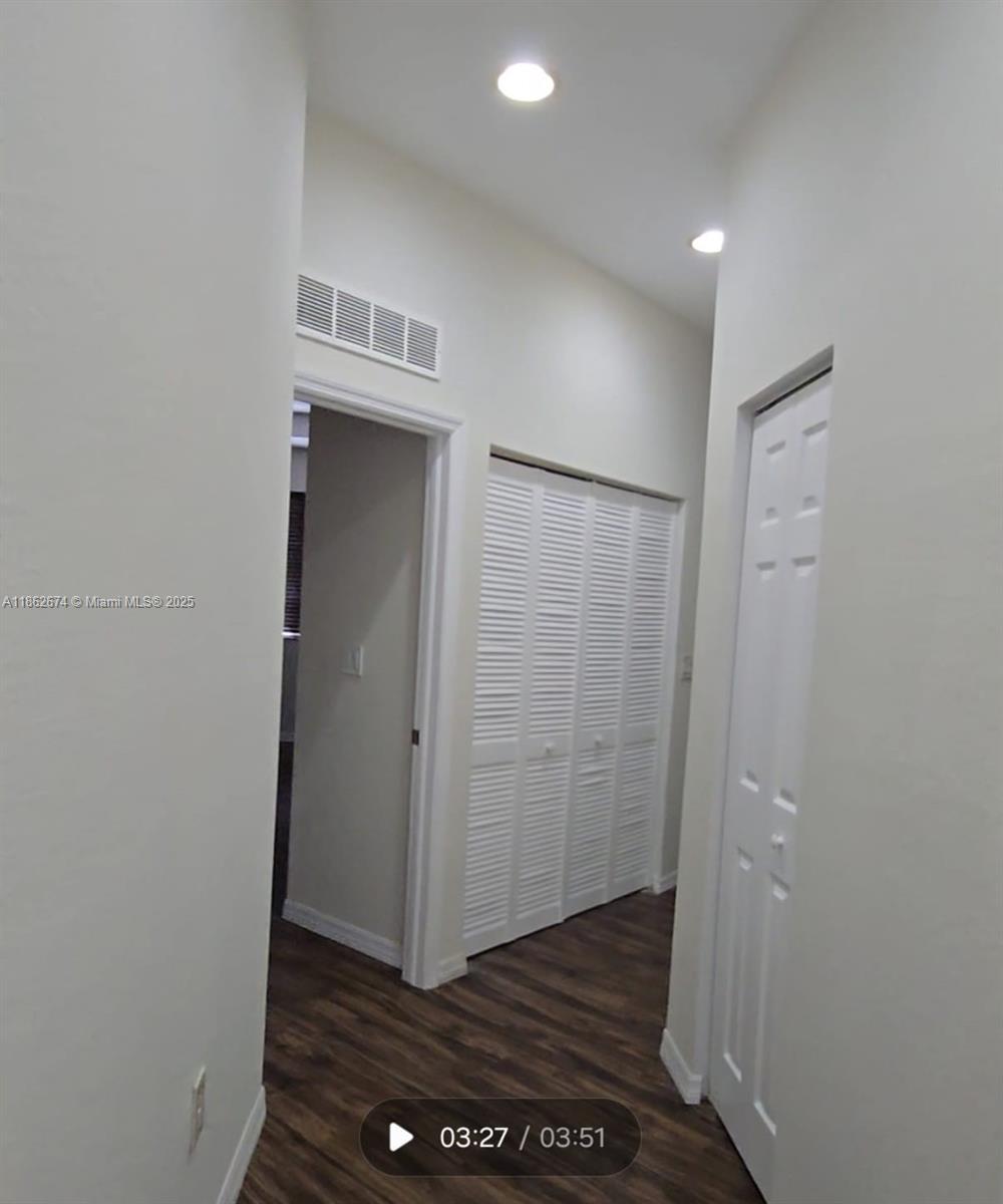 LAS TERRAZAS AT VIZCAYA C - Residential