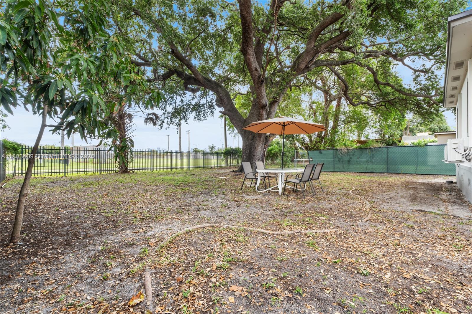 NO MIAMI EST SEC 3 - Residential Income