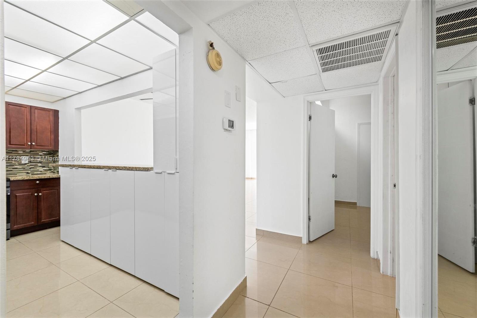 19380 Collins Ave PH-6