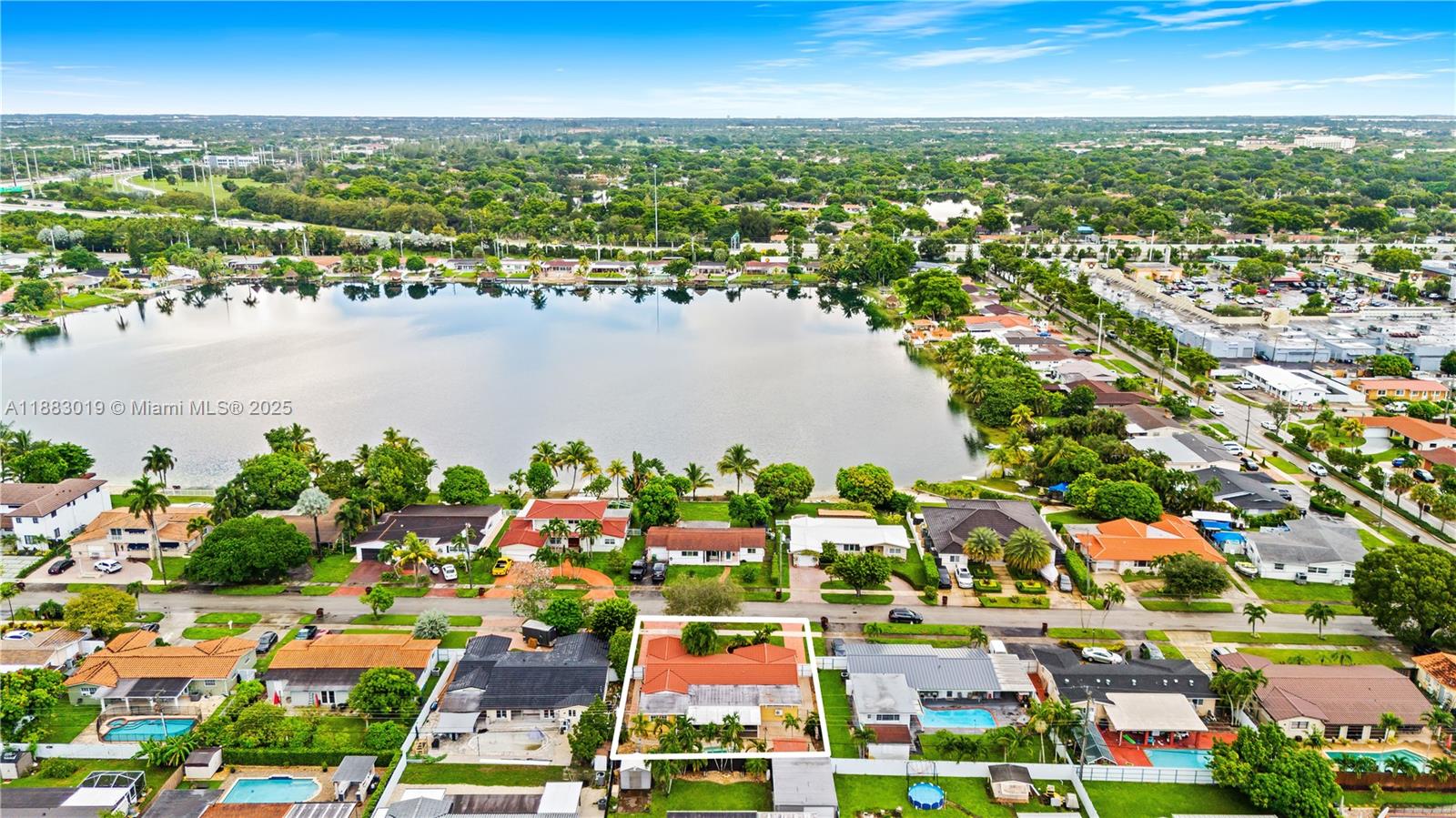 PALM SPRINGS LAKES 3RD AD - Residential Lease