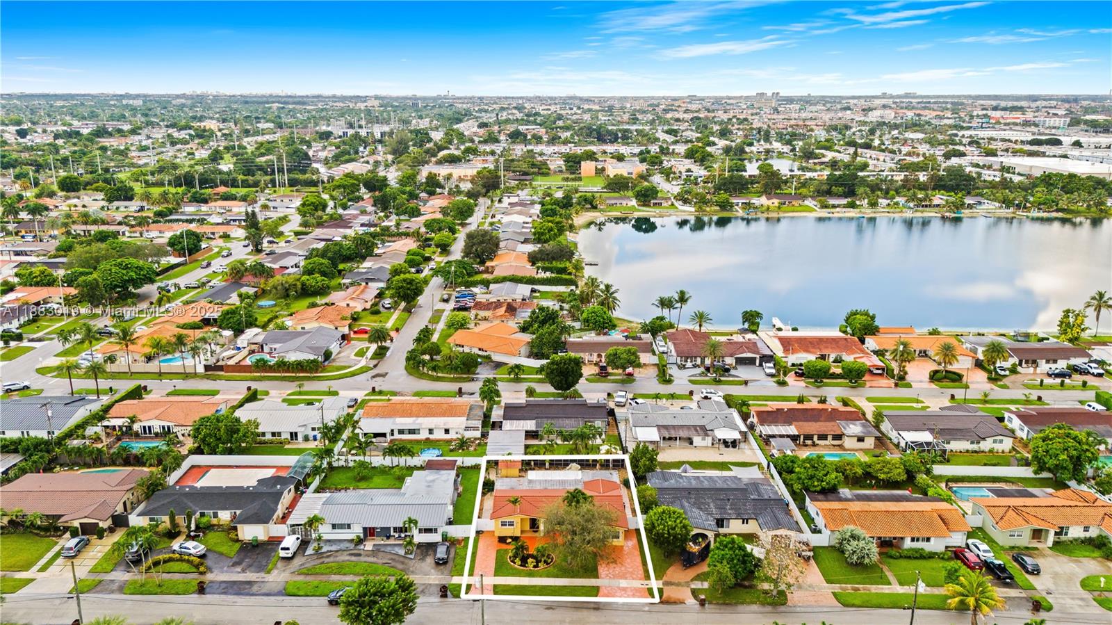 PALM SPRINGS LAKES 3RD AD - Residential Lease