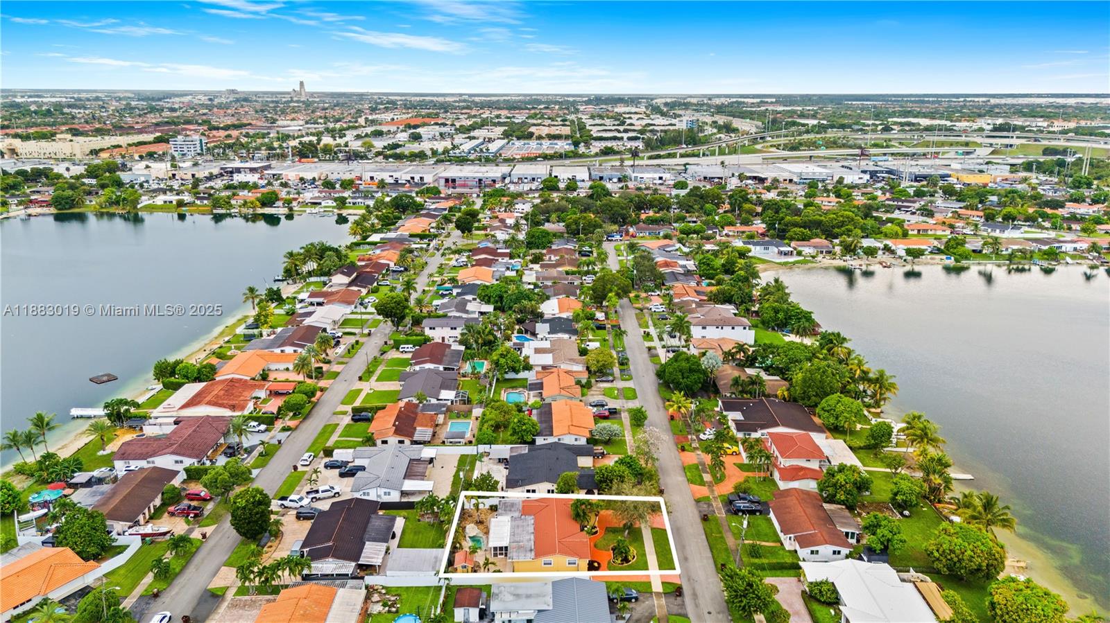 PALM SPRINGS LAKES 3RD AD - Residential Lease