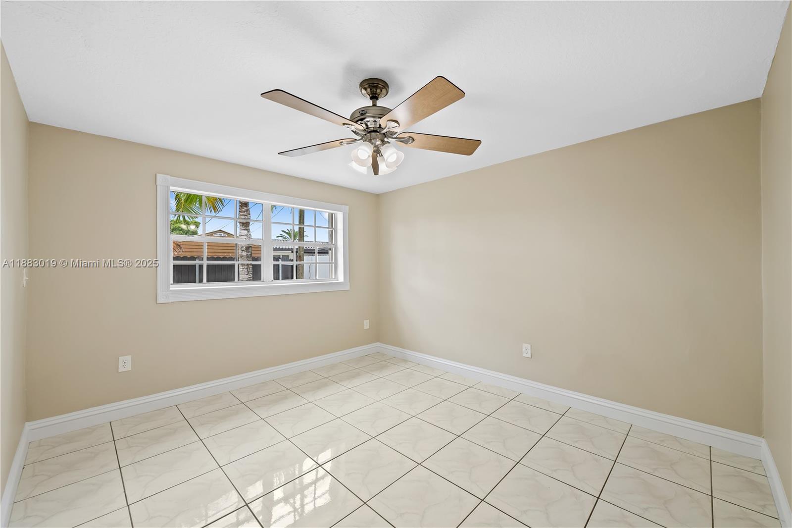 PALM SPRINGS LAKES 3RD AD - Residential Lease
