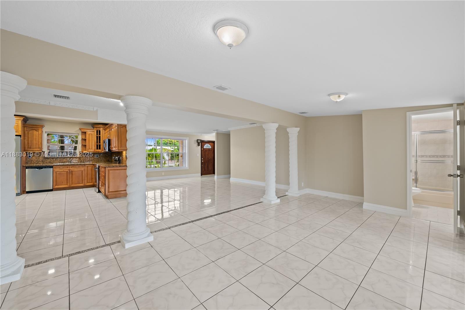 PALM SPRINGS LAKES 3RD AD - Residential Lease