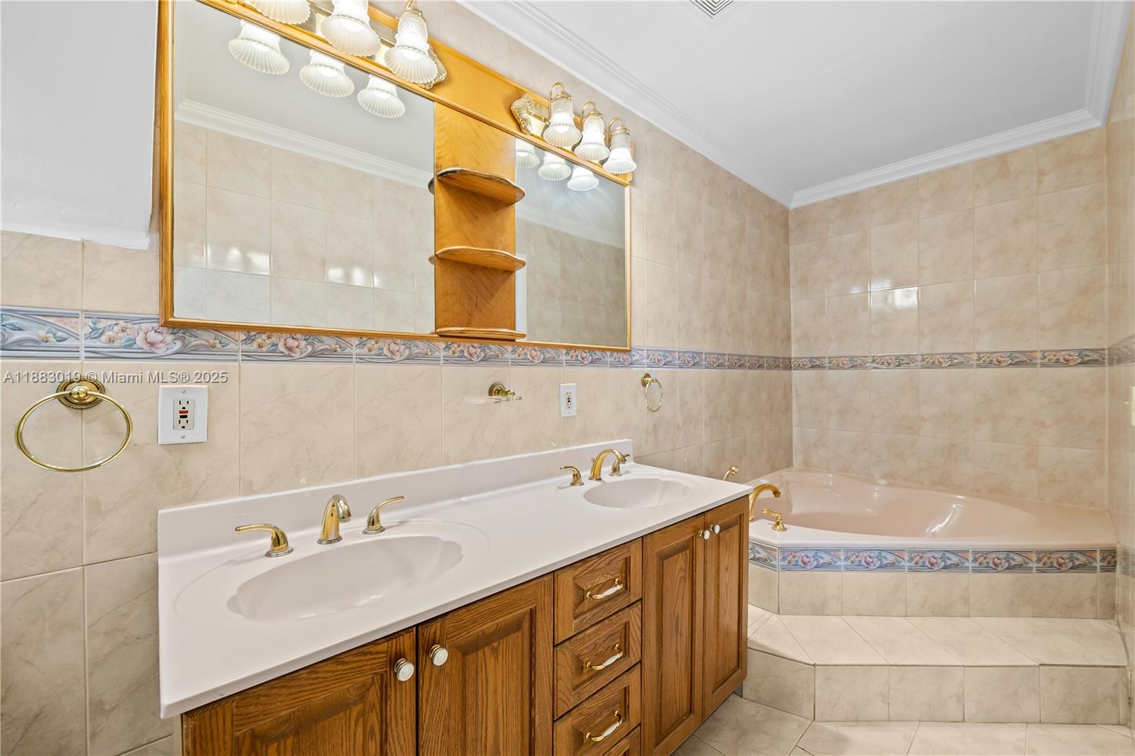 PALM SPRINGS LAKES 3RD AD - Residential Lease
