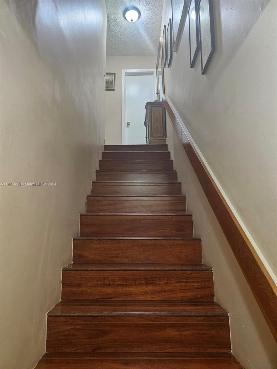 CORANES CONDO #2 - Residential
