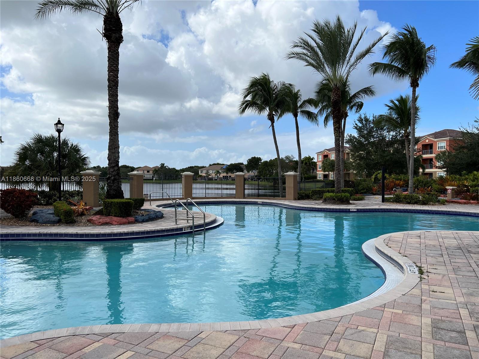 Beautiful 1 bed 1 bath unit at the perfect condo in Miramar Villaggio. 1st floor entry. Open kitchen, breakfast counter, pantry, washer/dryer, and large walk-in closet in the bedroom. This community has it all; Mediterranean Style Clubhouse, Gym, Lagoon Style Pool overlooking a beautiful lake, Toddler Park, Walking Paths, Indoor Basketball Court. Close to I-75, shopping and restaurants. Big parking lot. Does not require association approval.