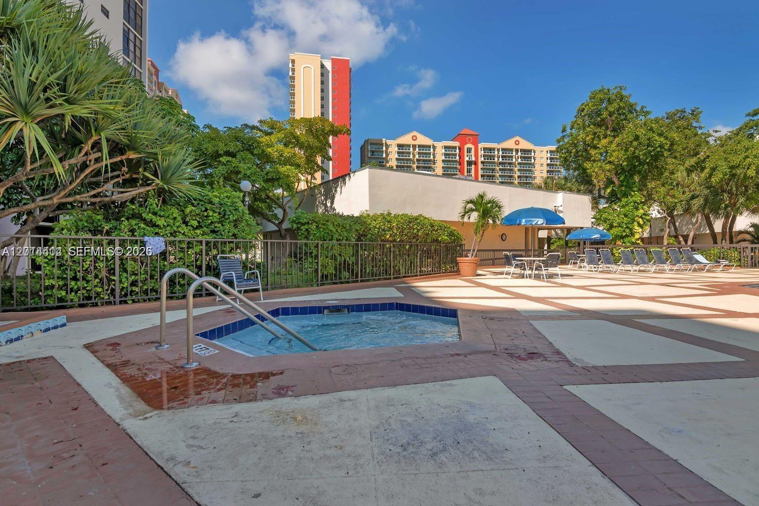 PLAZA OF AMERICAS CONDO P - Residential Lease