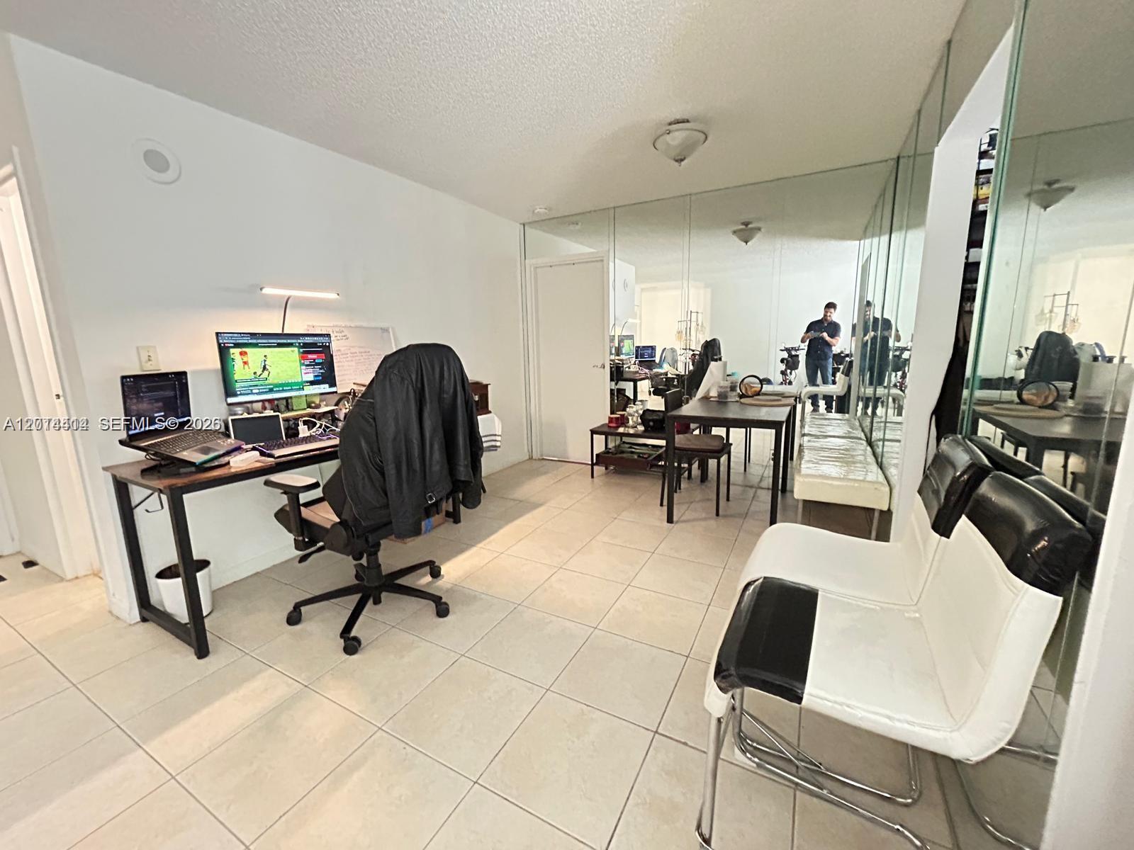 PLAZA OF AMERICAS CONDO P - Residential Lease