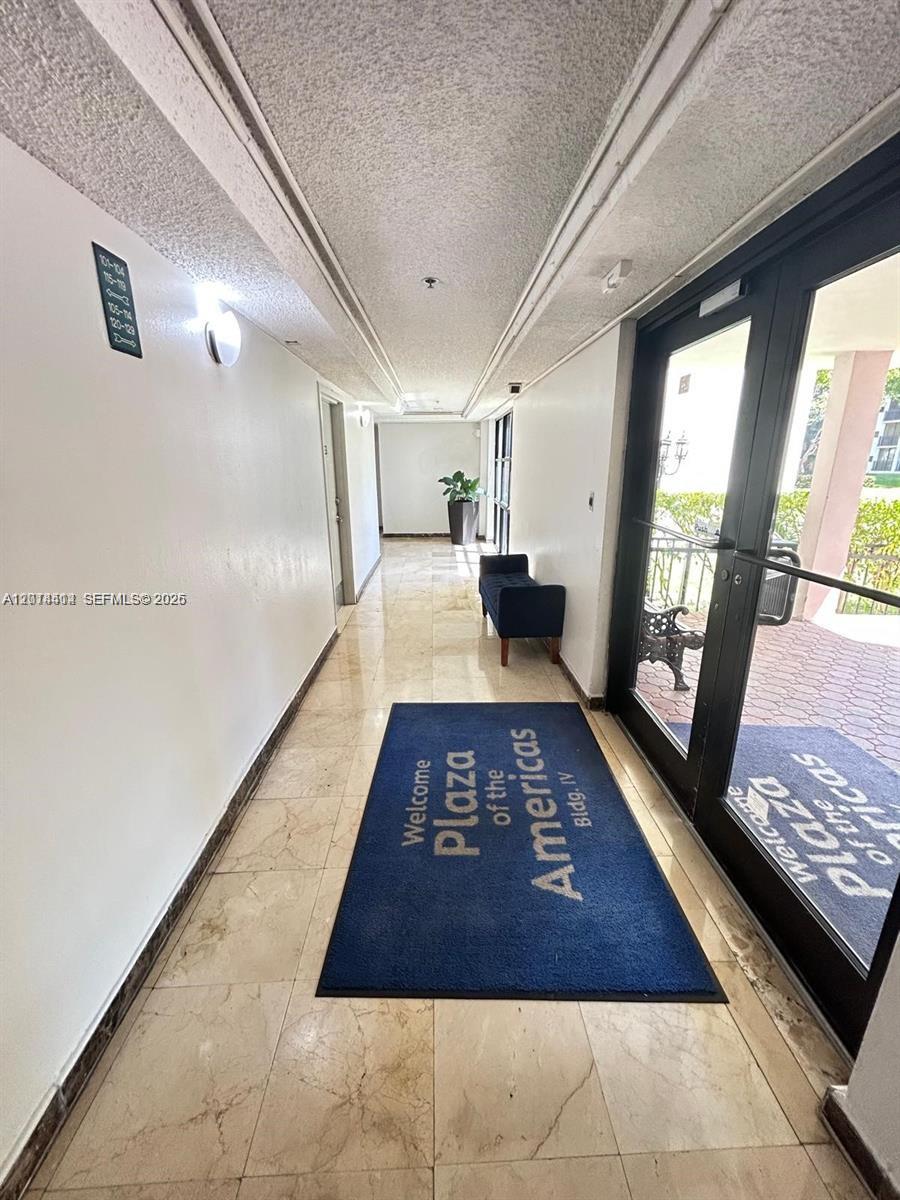 PLAZA OF AMERICAS CONDO P - Residential Lease