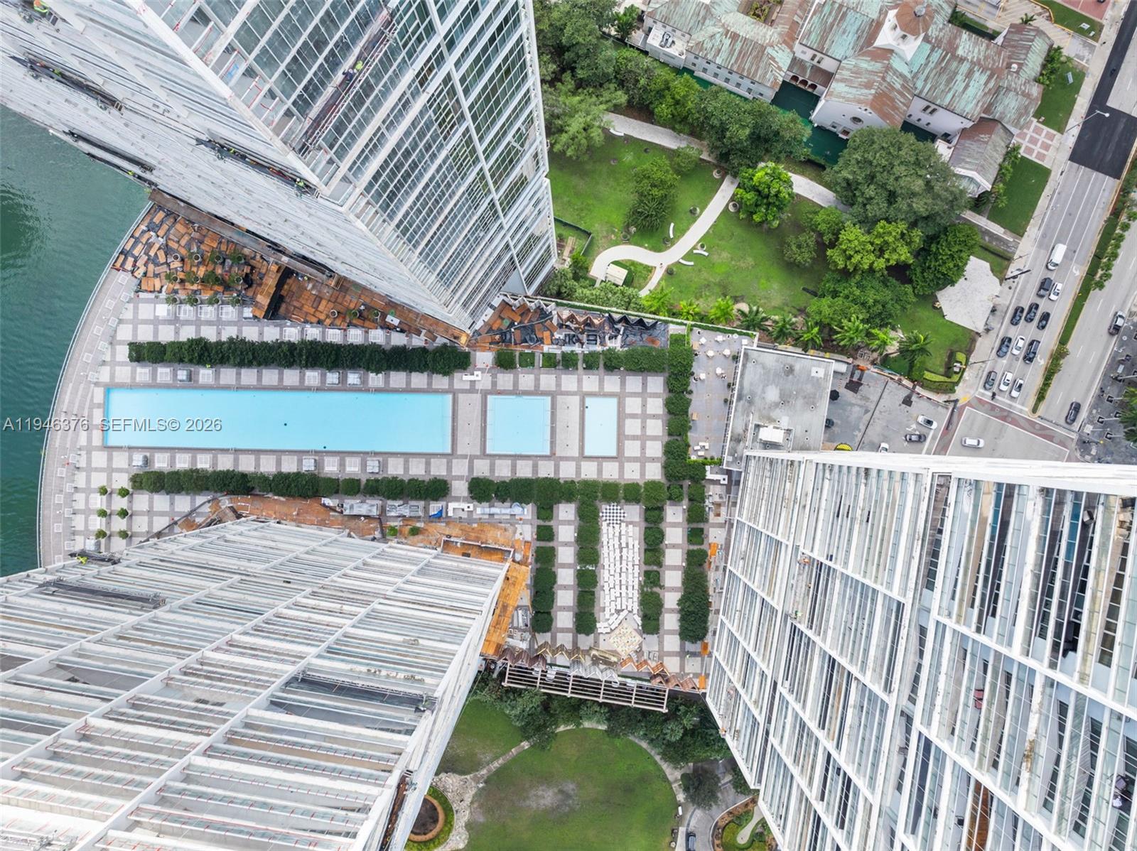 ICON BRICKELL CONDO NO 3 - Residential