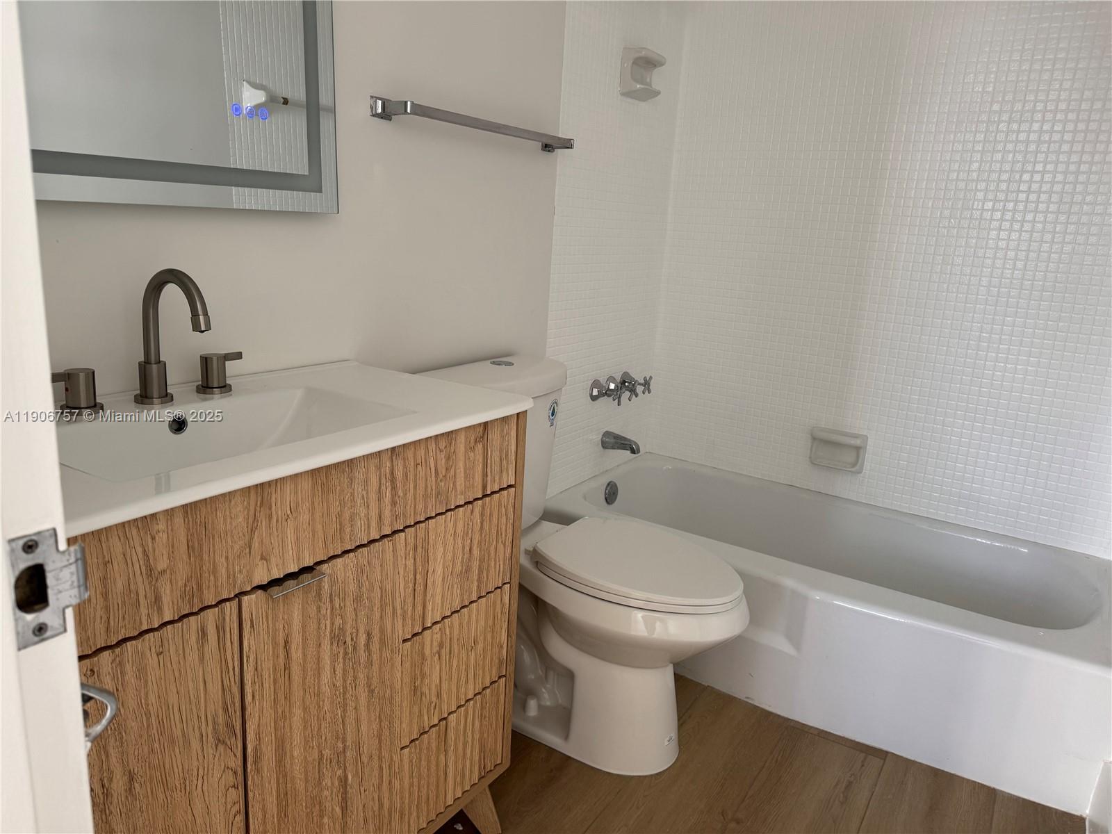 FOUR AMBASSADORS CONDO PH - Residential Lease