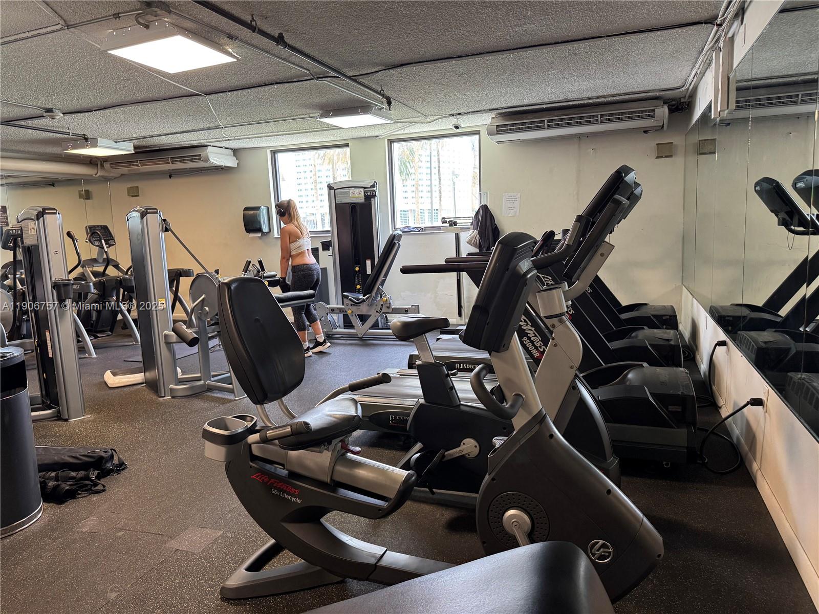 FOUR AMBASSADORS CONDO PH - Residential Lease