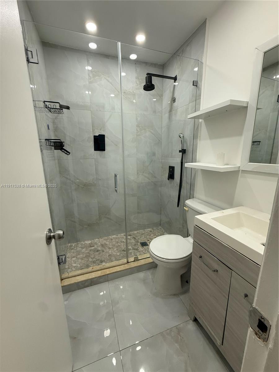 DIXIE PINES NO 2 - Residential Lease