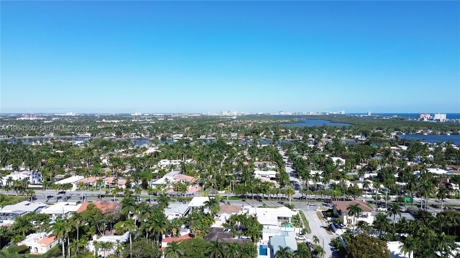 HOLLYWOOD LAKES SECTION - Land