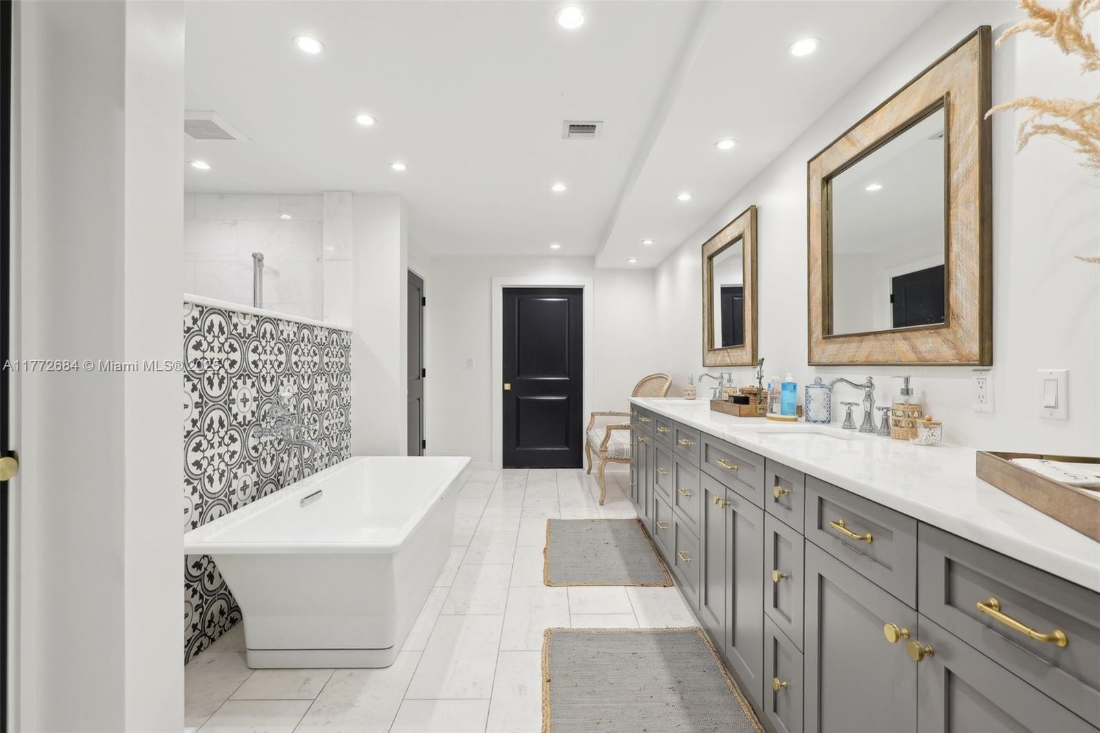 GLEN COVE SEC 1 - Residential