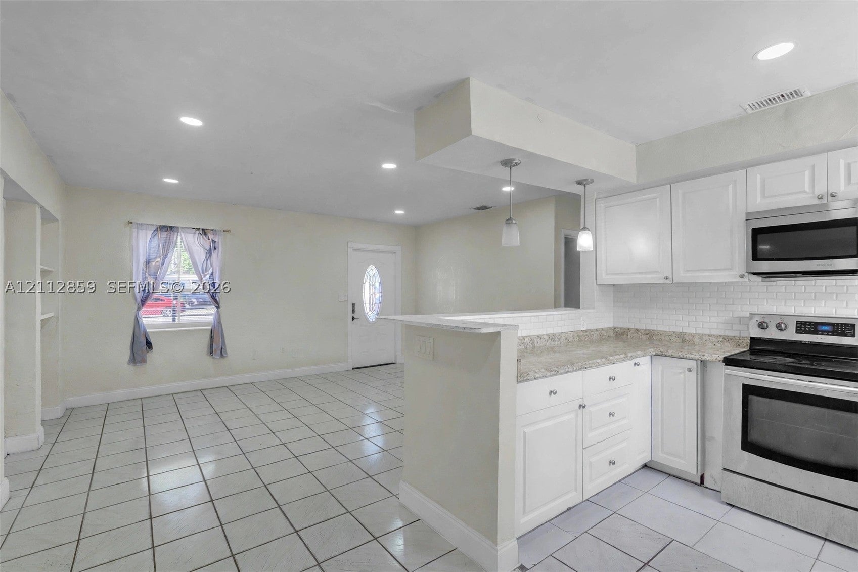 1207 Chateau Park Dr