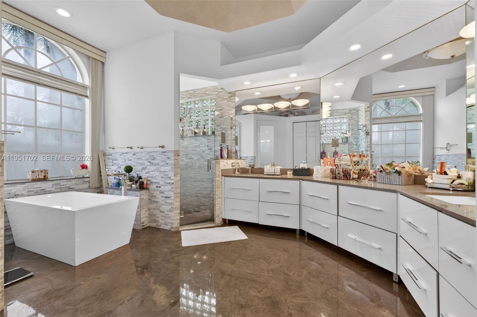 The Landings, SECTOR 3 - - Residential