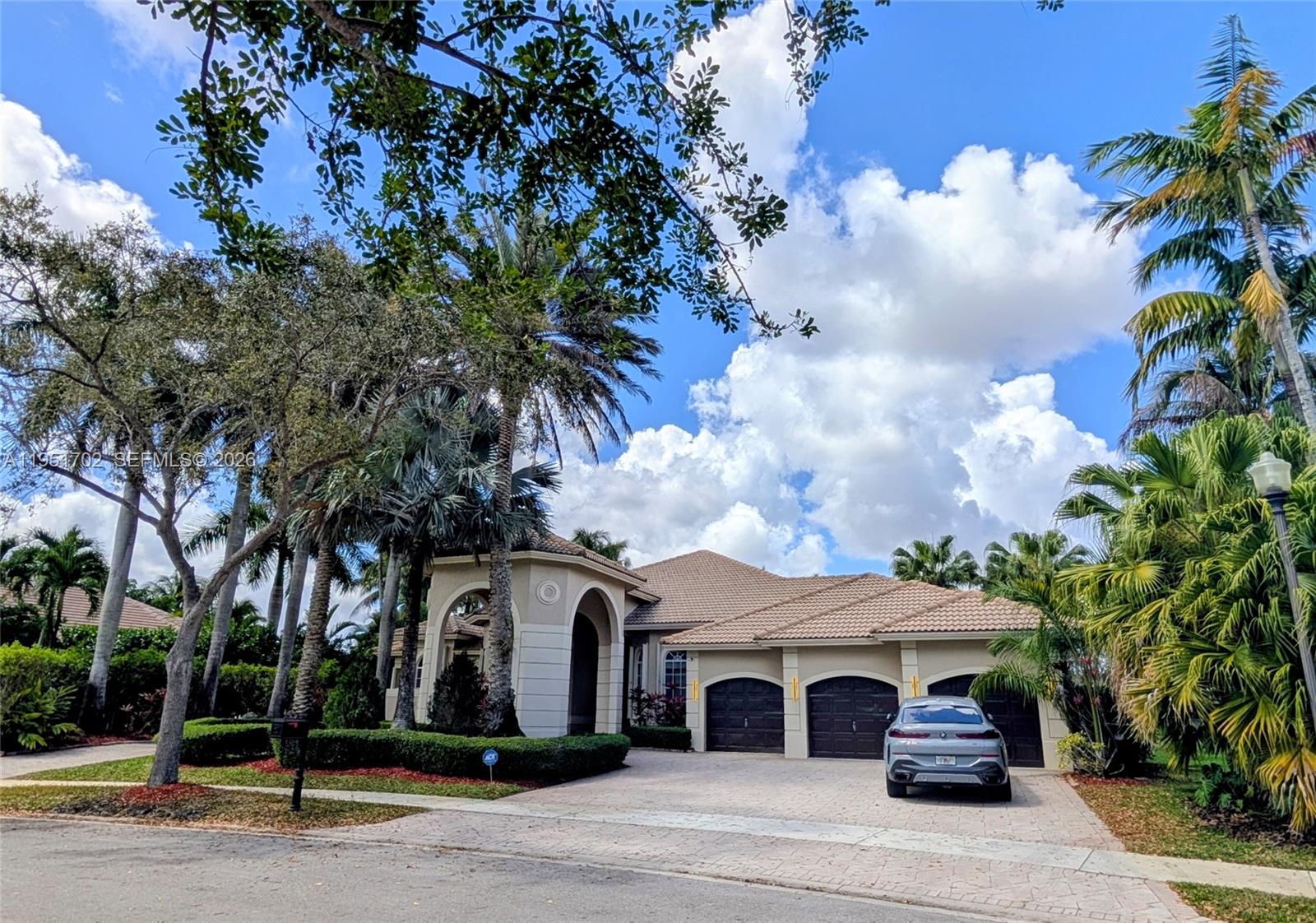 The Landings, SECTOR 3 - - Residential