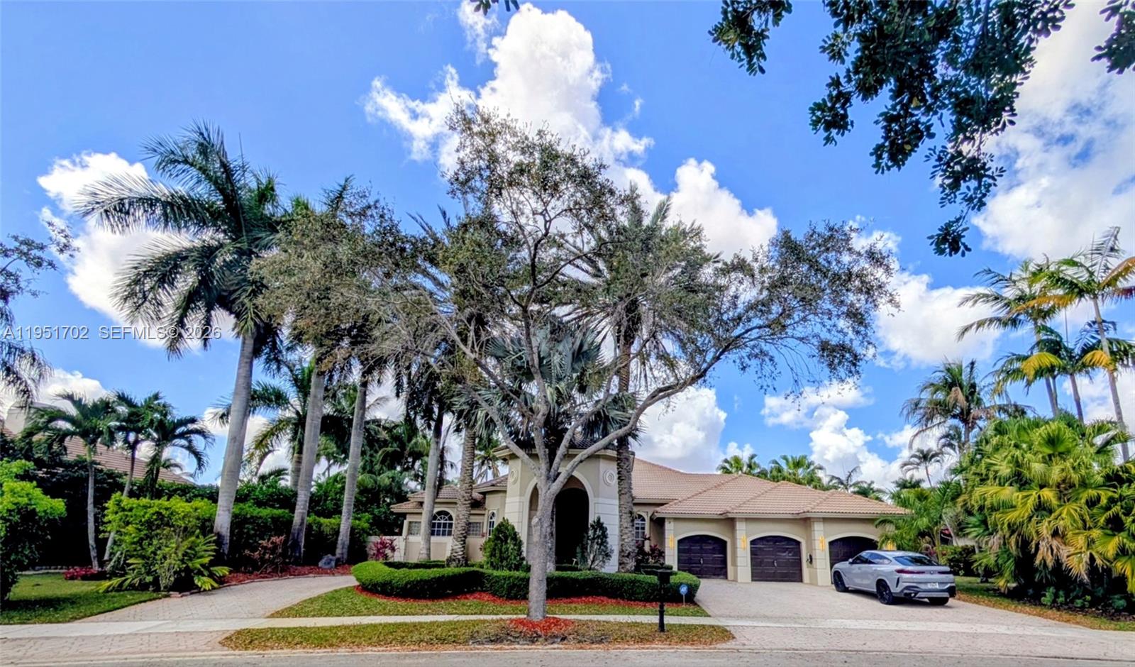 The Landings, SECTOR 3 - - Residential