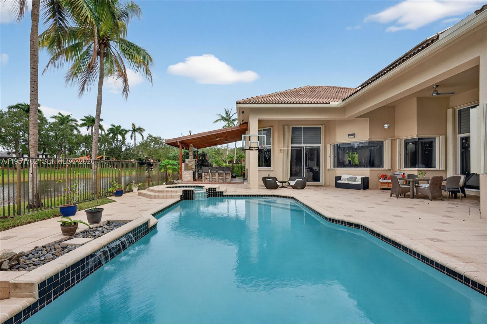 The Landings, SECTOR 3 - - Residential