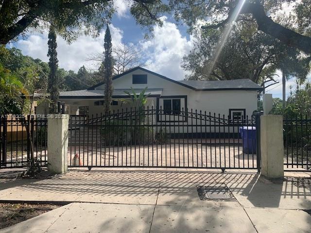 BISCAYNE AVE TRACT - Residential Lease