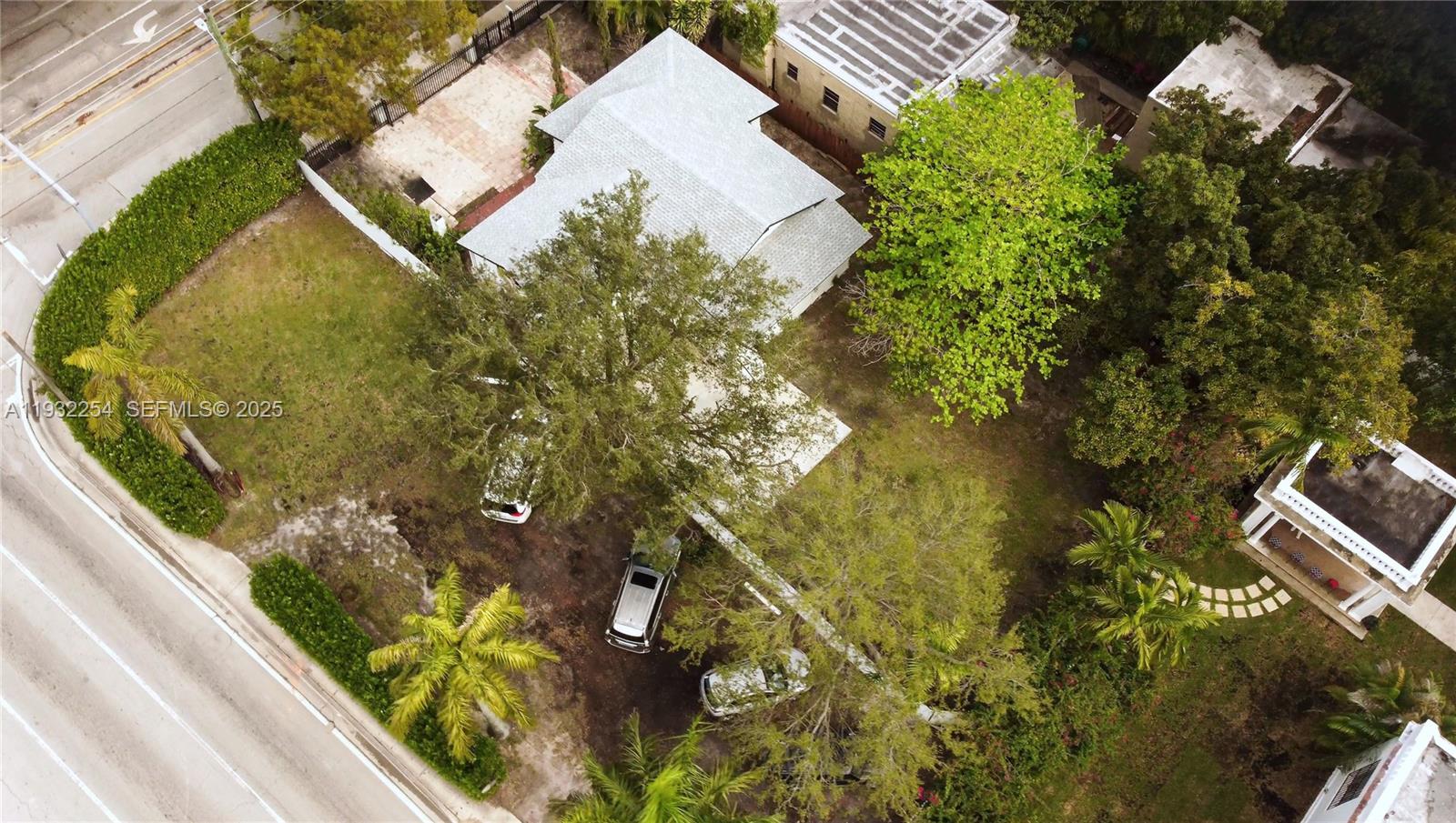 BISCAYNE AVE TRACT - Residential Lease