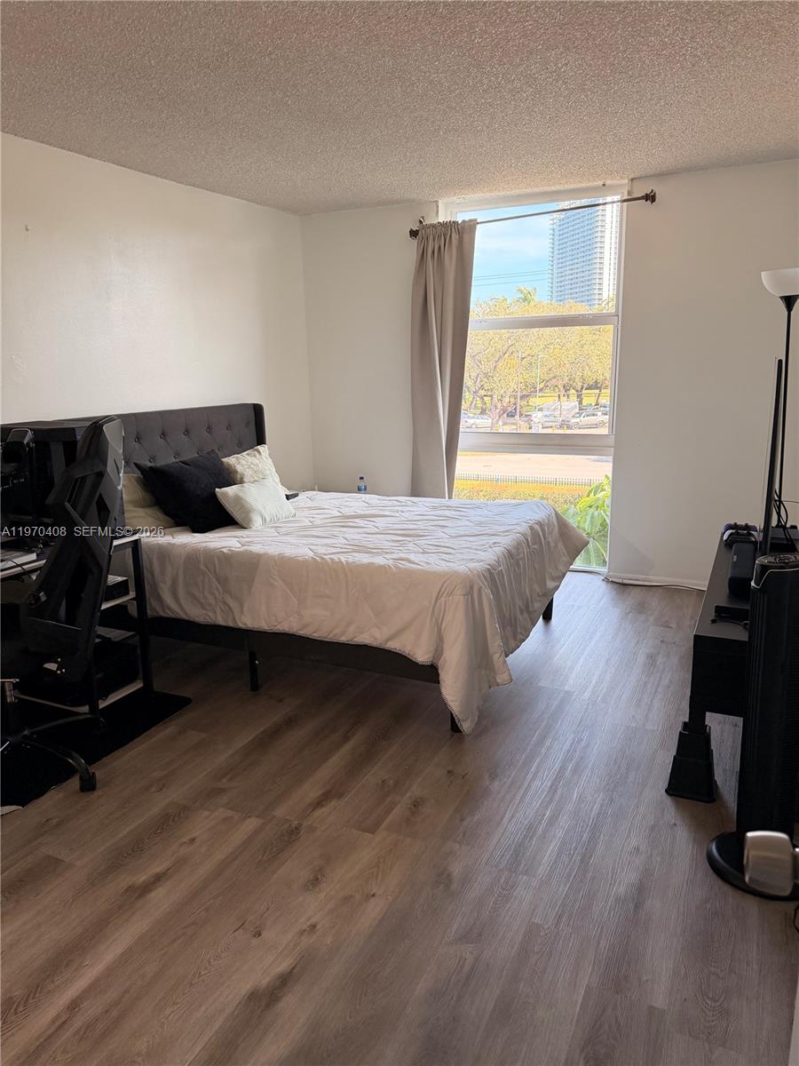 WOODSIDE APTS CONDO - Residential