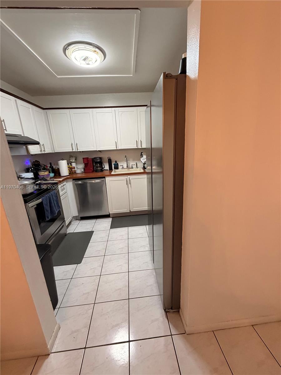 WOODSIDE APTS CONDO - Residential