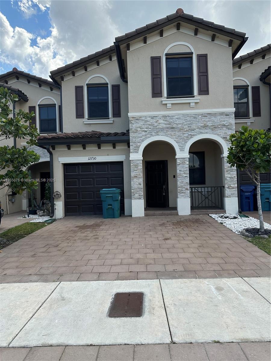 Photo 1 of 12730 Sw 230th St 12730, Miami, Florida, $3,100, Web #: 11765076