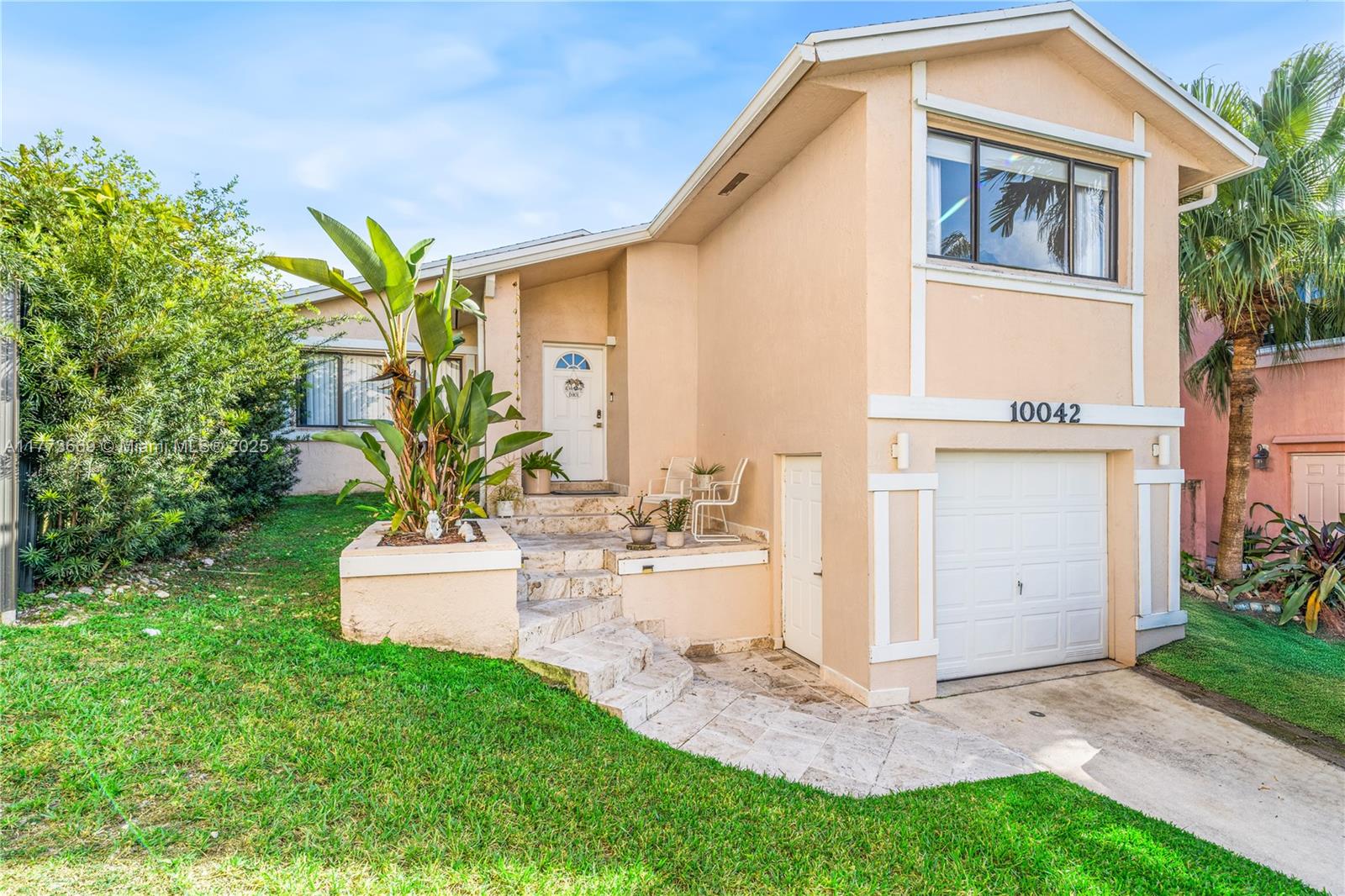 Property for Sale at 10042 Sw 220th St, Cutler Bay, Miami-Dade County, Florida - Bedrooms: 2 
Bathrooms: 2  - $459,000