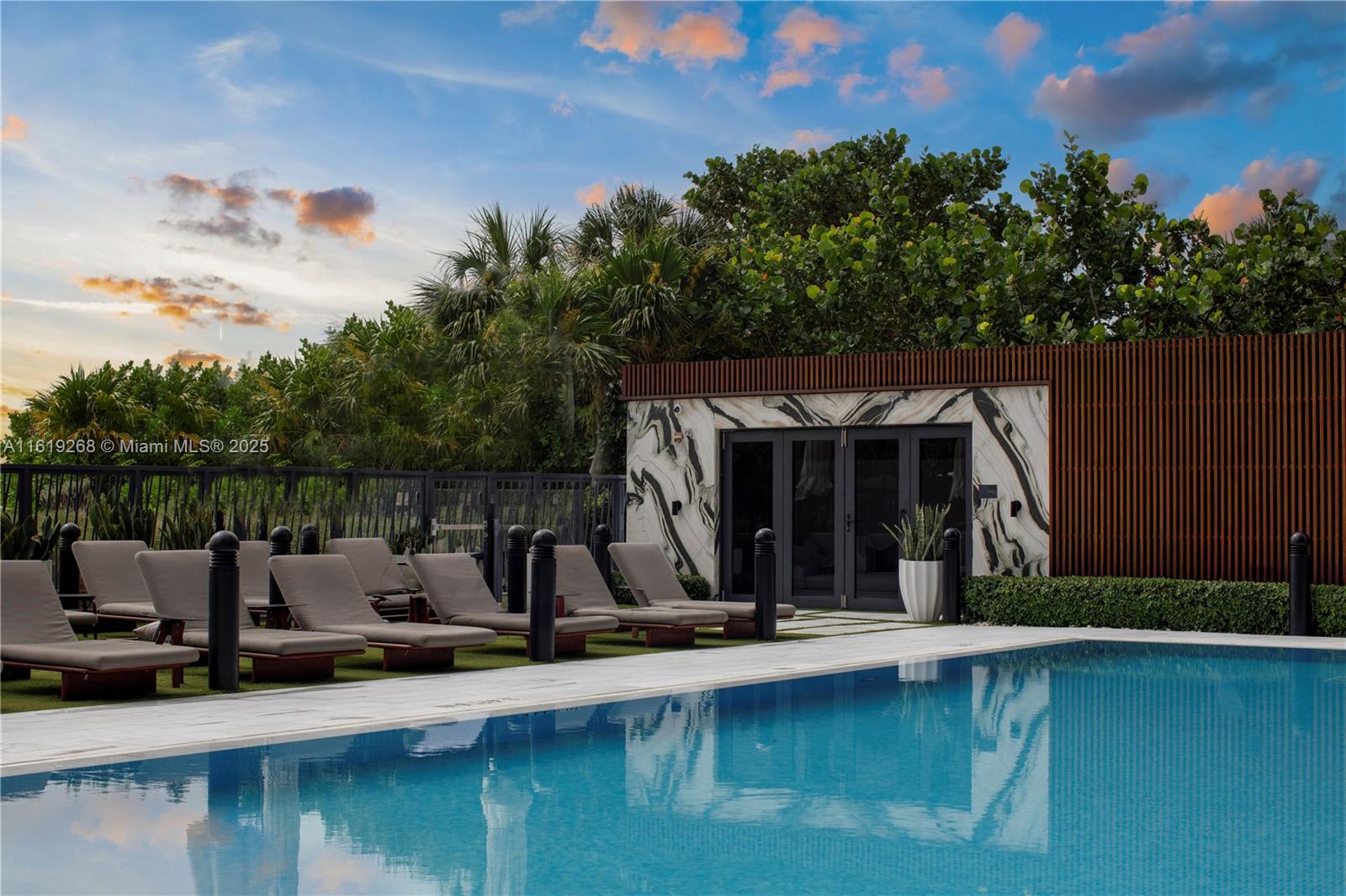 MUSE CONDO - Residential