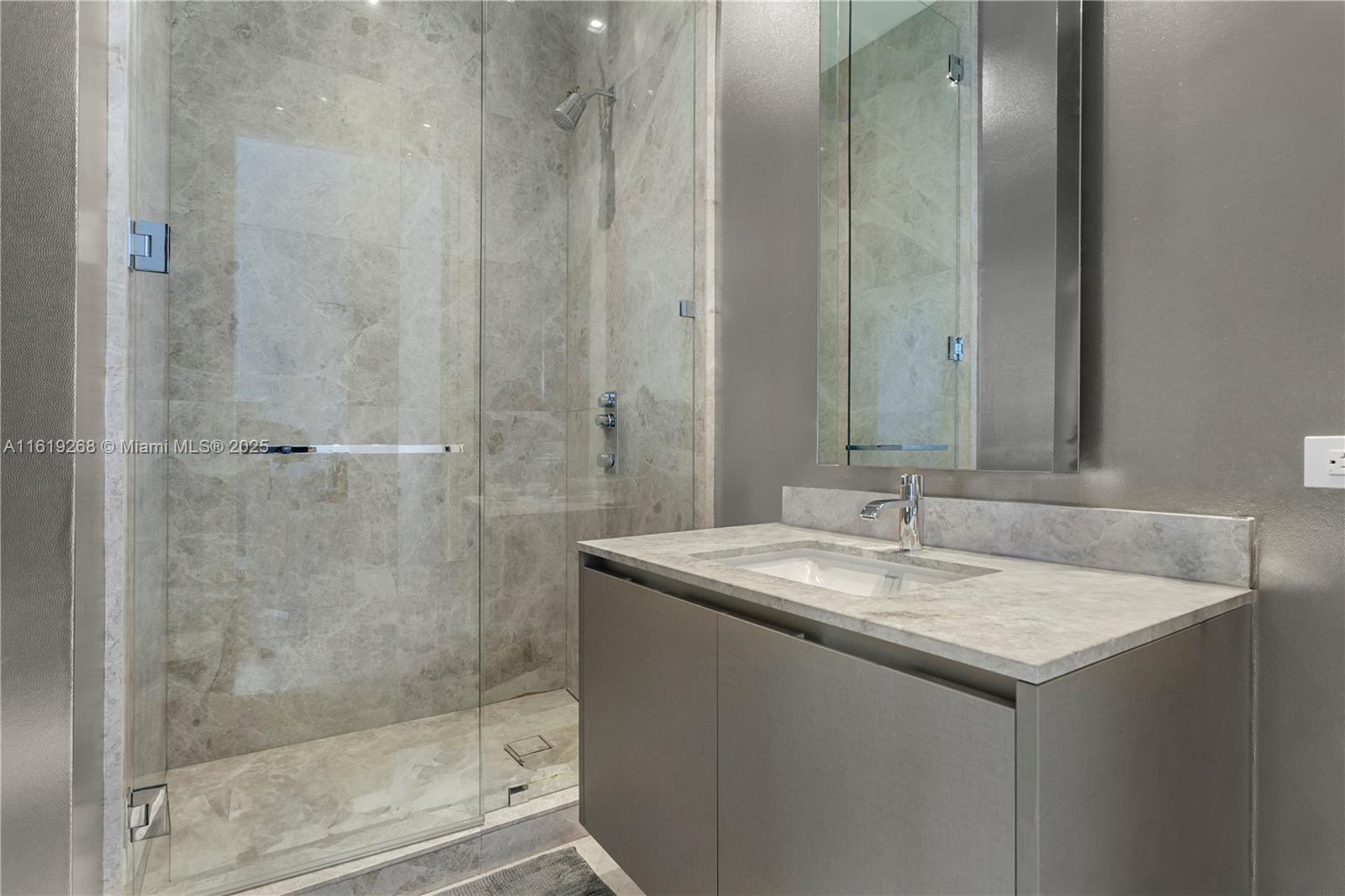 MUSE CONDO - Residential