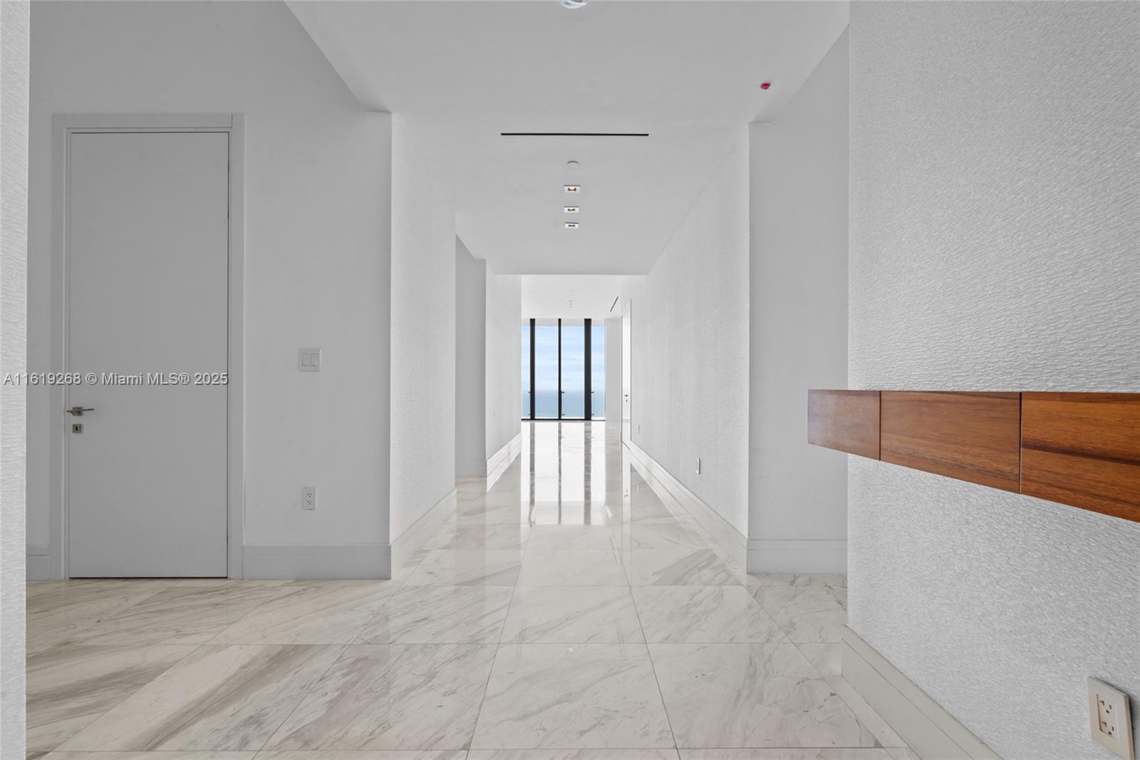 MUSE CONDO - Residential