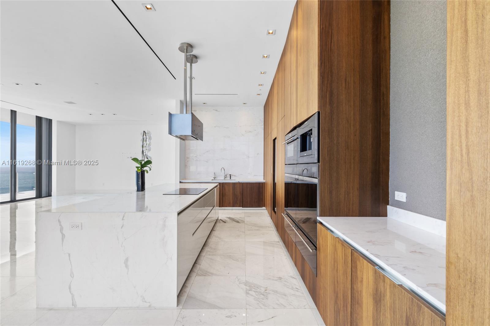 MUSE CONDO - Residential