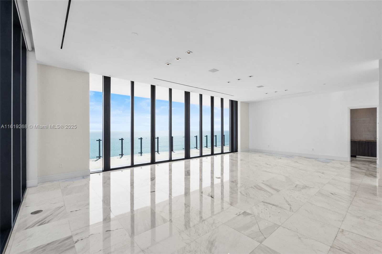 MUSE CONDO - Residential