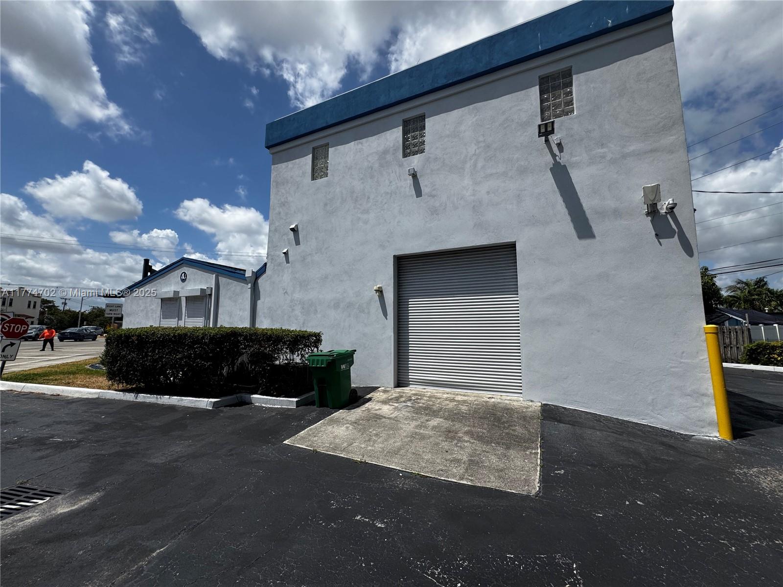 6151 Pembroke Rd