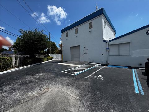 6151 Pembroke Rd Hollywood FL 33023