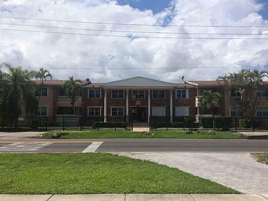 52 unit multifamily building, new paint, new roof, hurricane shutters, central a/c, laundry room, gated security entrance, waterfront.