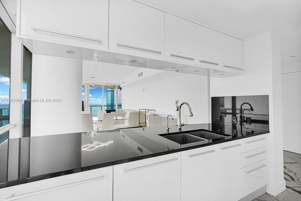 JADE OCEAN - Residential