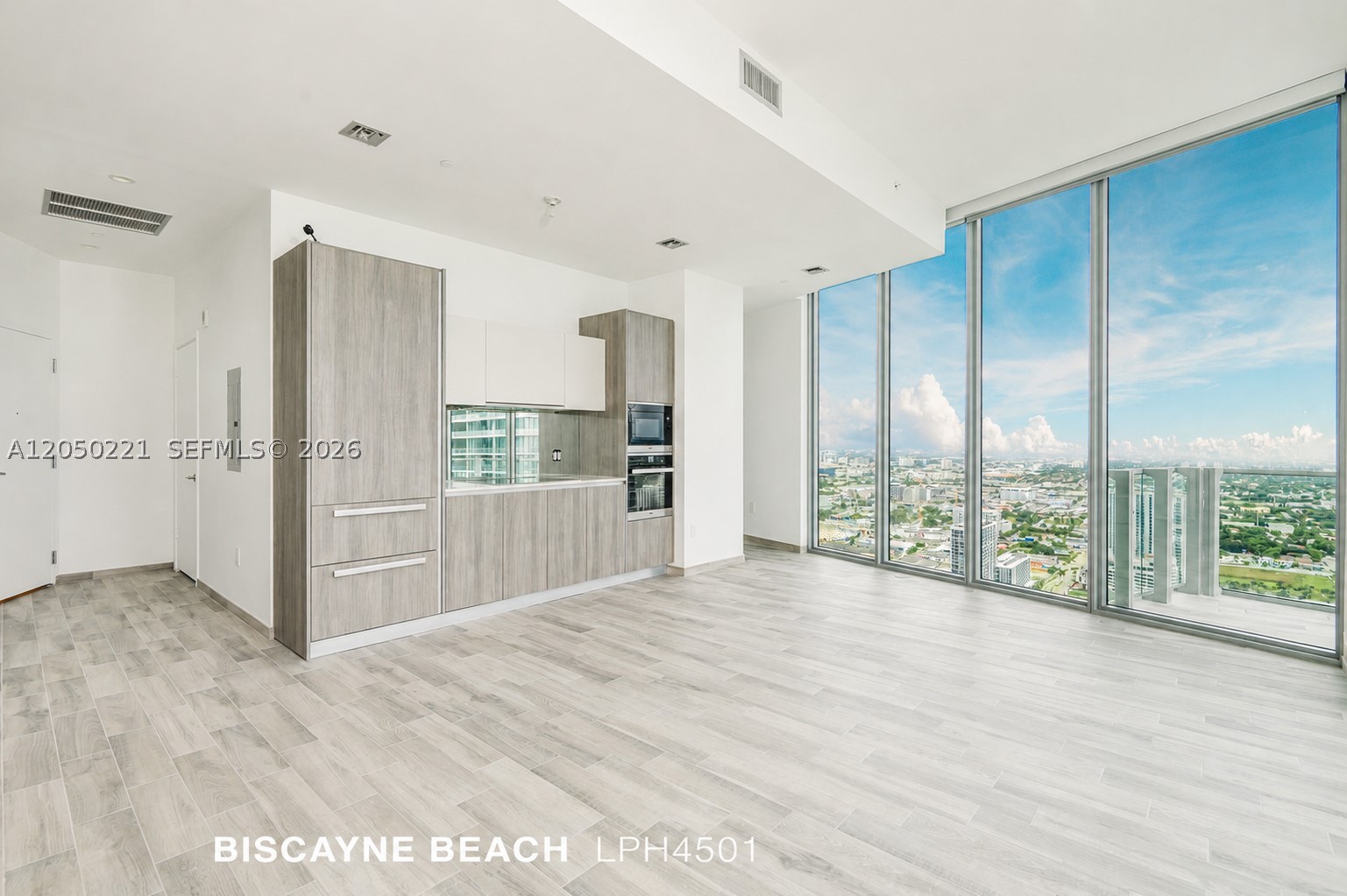 2900 NE 7th Ave LPH-4501