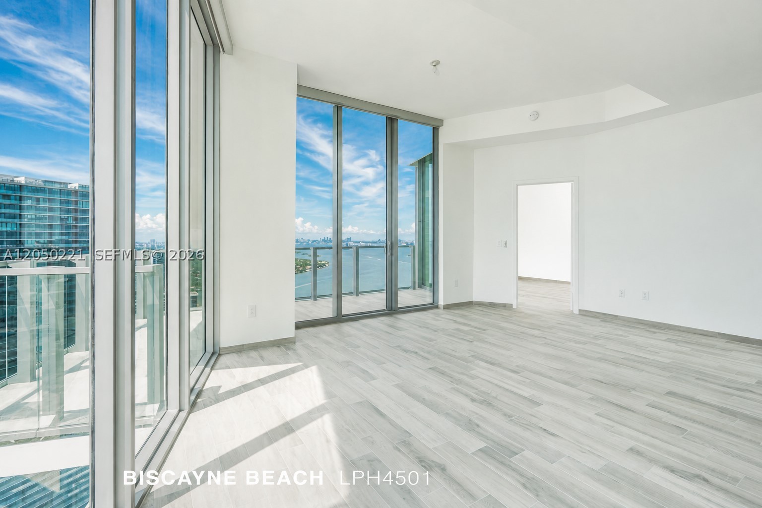 2900 NE 7th Ave LPH-4501