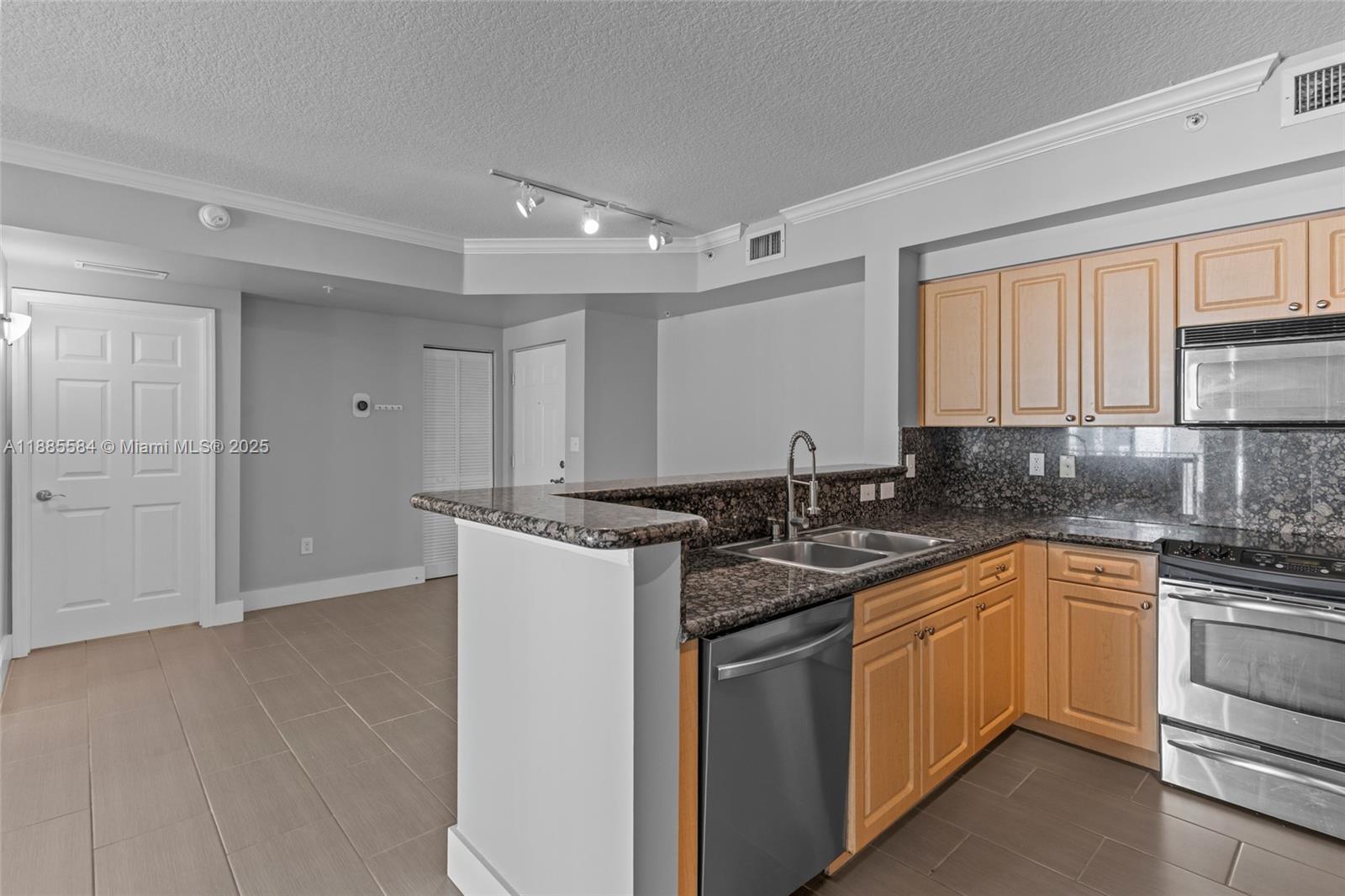 GABLES COURT CONDO - Residential