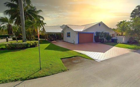 View photos, virtual tours, details... 20040 E Oakmont Dr Hialeah FL 33015