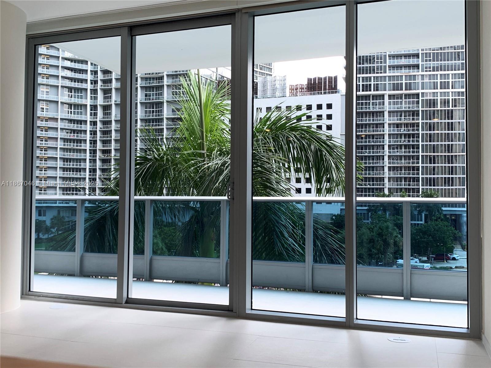 200 Biscayne Boulevard Way 304